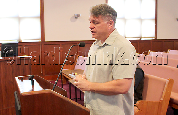 John Locklear speaks to Gilchrist County Commission